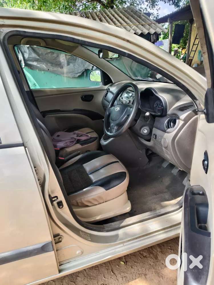 Hyundai I10 Era Petrol+cng 2012