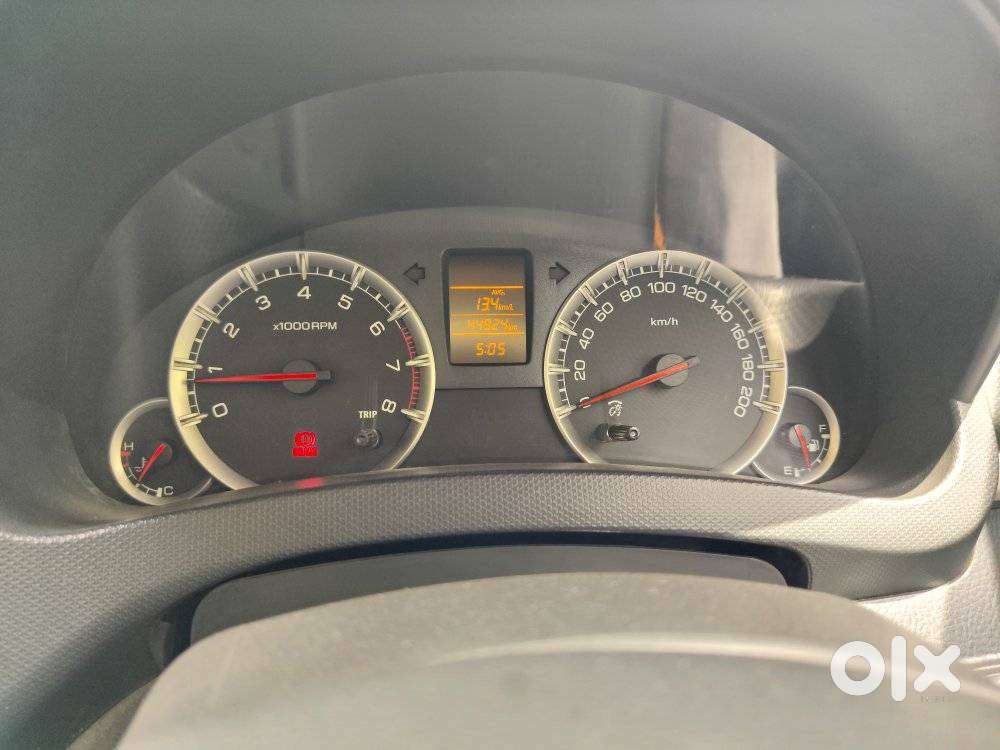 Maruti Suzuki Swift Vxi + Manual, 2016, Petrol