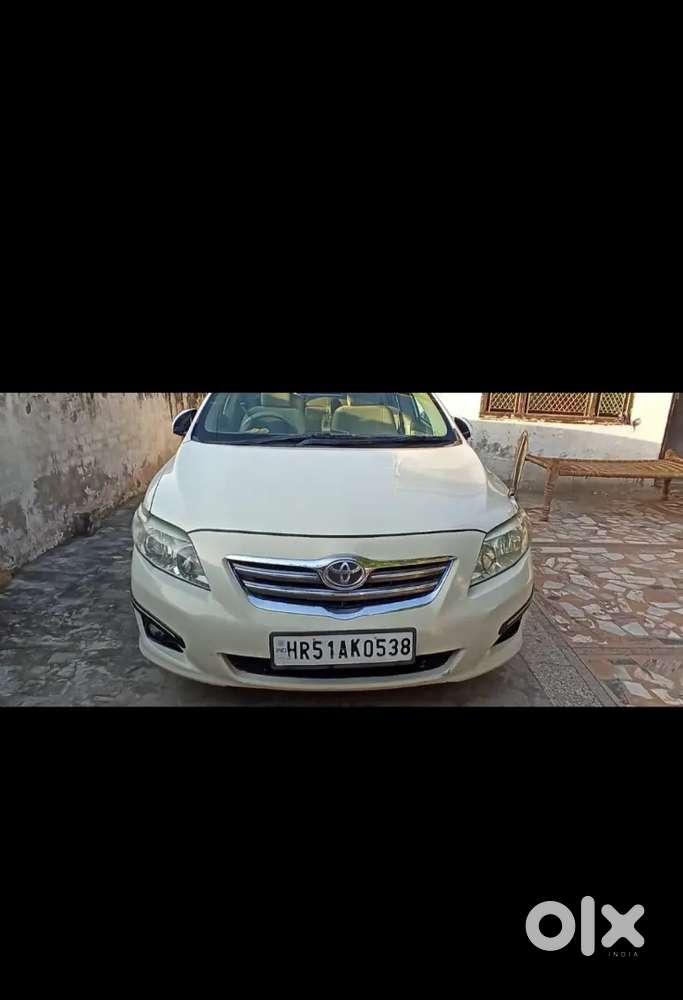 Toyota Corolla Altis 2010