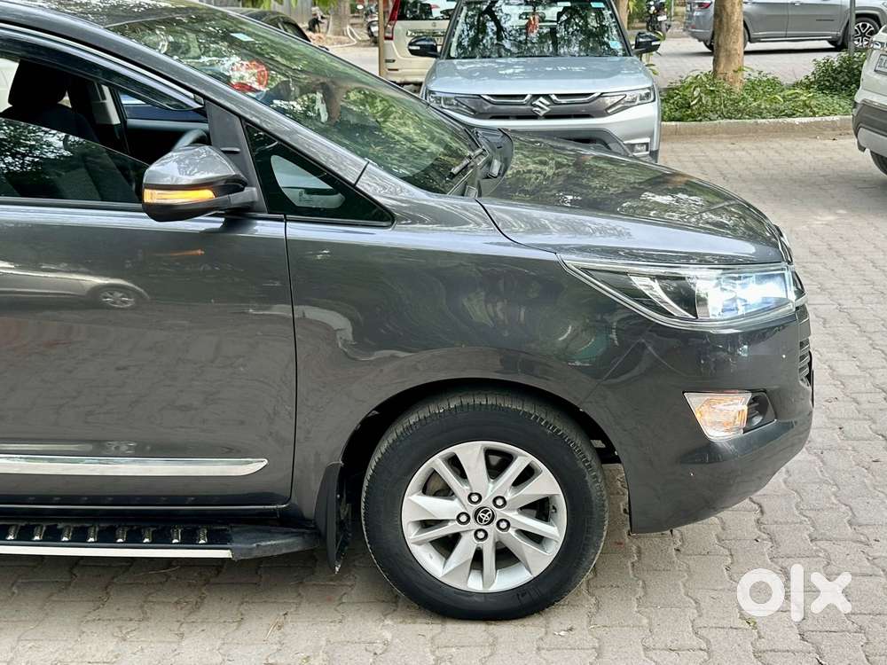 Toyota Innova Crysta 2.4 G Plus Mt 7 Str, 2017, Diesel