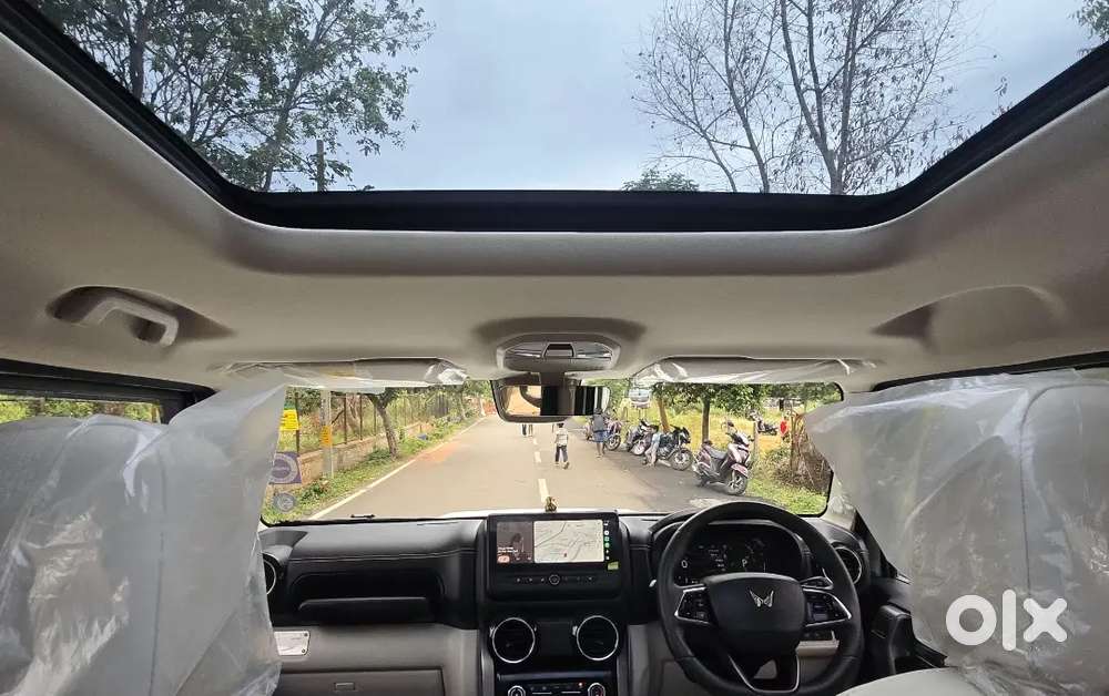Mahindra Thar Roxx Diesel Ax7 L At 2025 Model