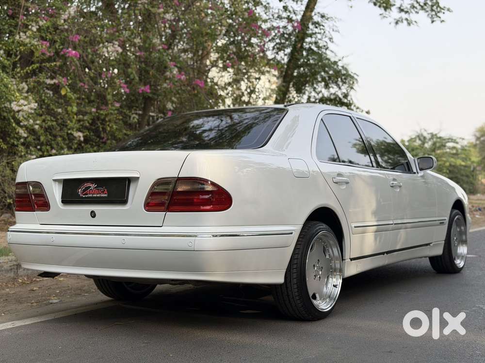 Mercedes-benz E-class 240 V6 At, 2001, Petrol