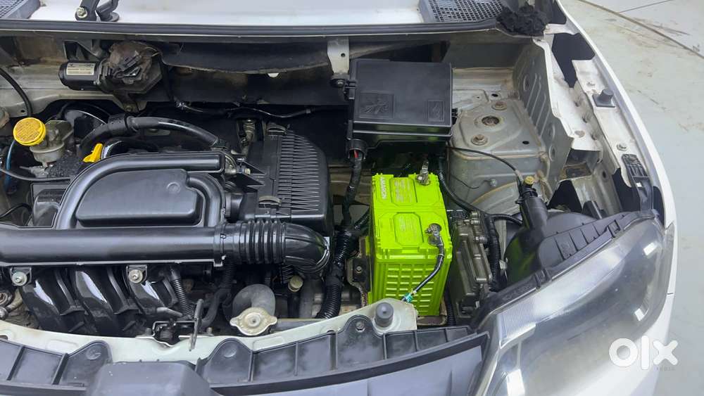 Renault Kwid 2019-ongoing 1.0 Rxt Amt (o), 2017, Petrol