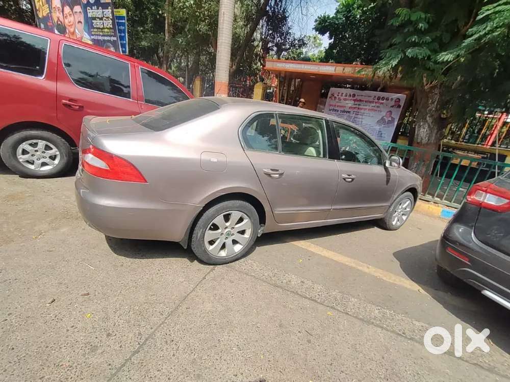 Skoda Superb Elegance 2012 Km Driven