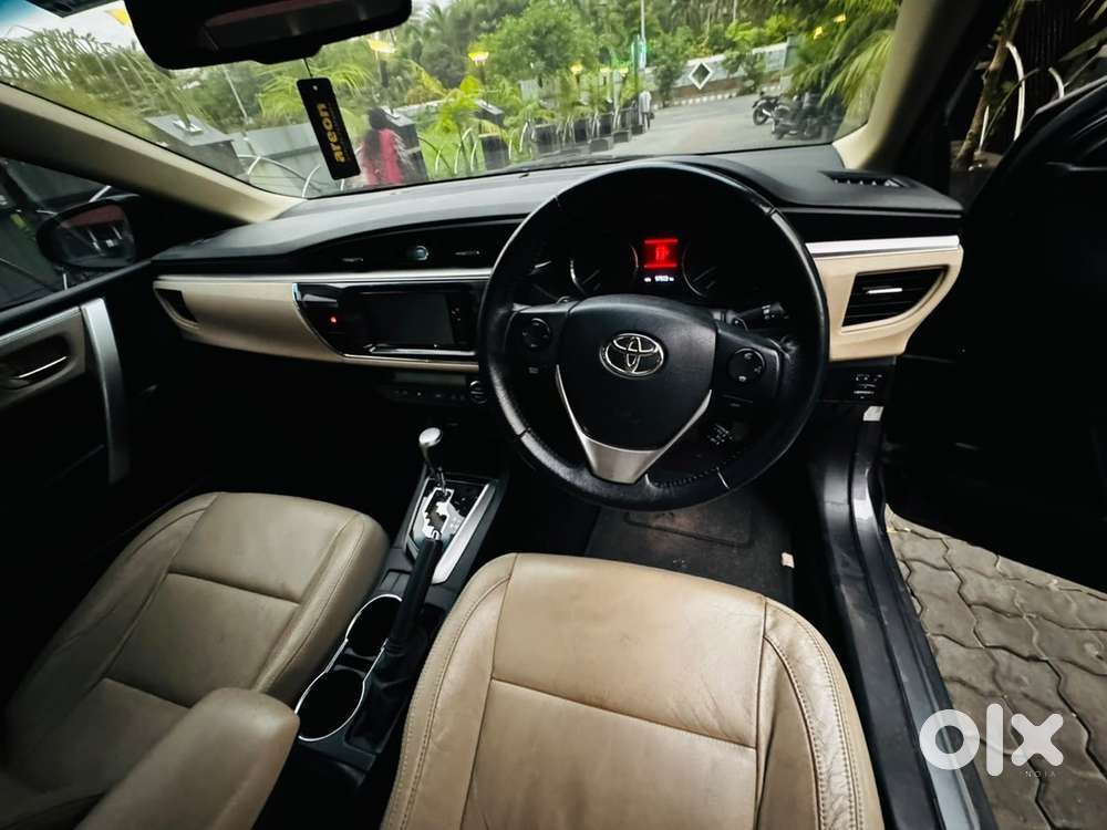 Toyota Corolla Altis 2014