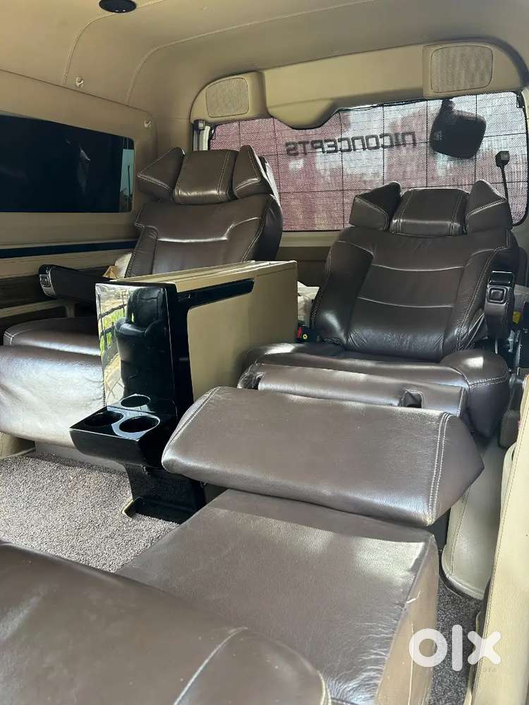 Toyota Hiace Ventury Petrol 2.7 2013