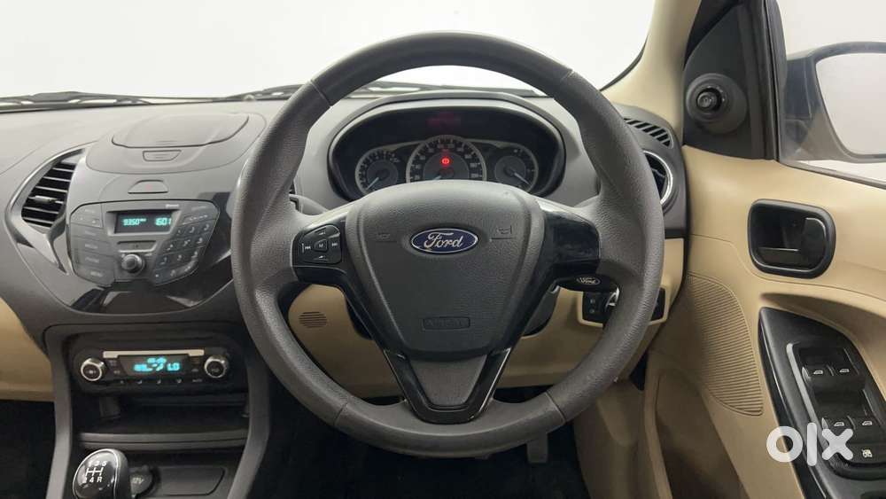 Ford Figo Aspire Titanium, 2016, Petrol