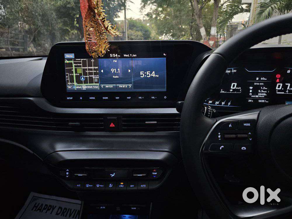 Hyundai I20 Asta (o) 1.2 Mt, 2023, Petrol