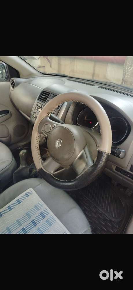 Renault Scala Petrol 2013