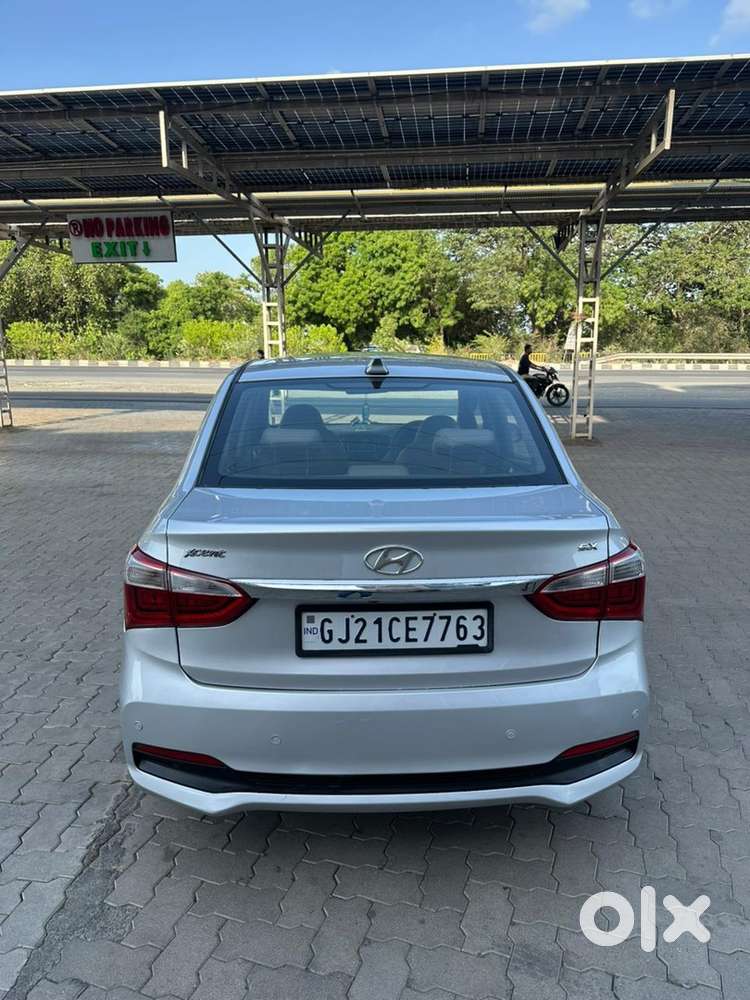 Hyundai Xcent 2018 Variant