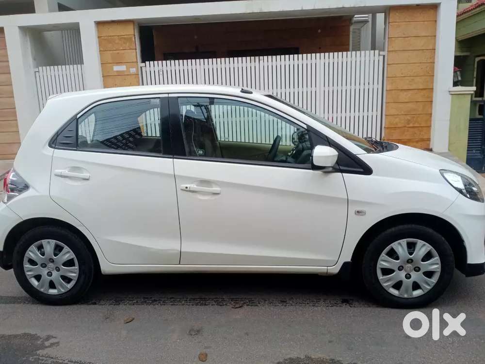 Honda Brio 2013 Petrol Well Maintained