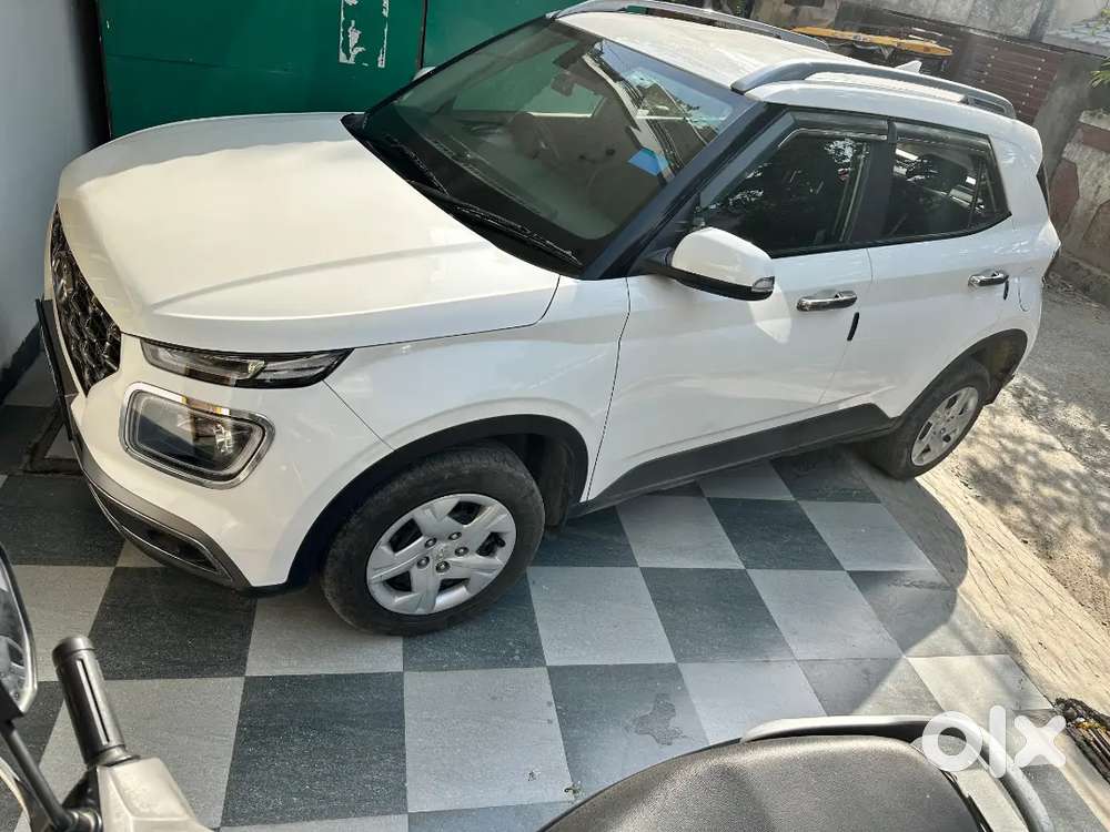 Hyundai Venue 2022 Petrol Good Condition