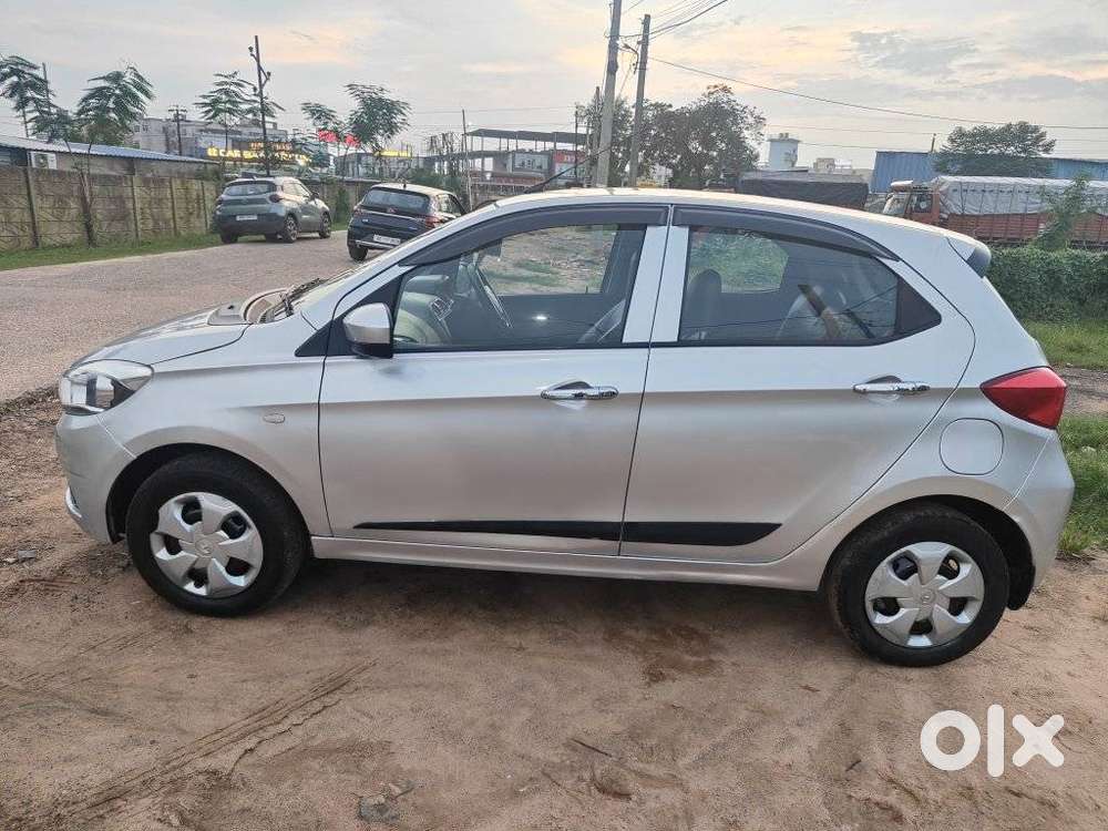 Tata Tiago 1.2 Revotron Xt Rhythm, 2019, Petrol