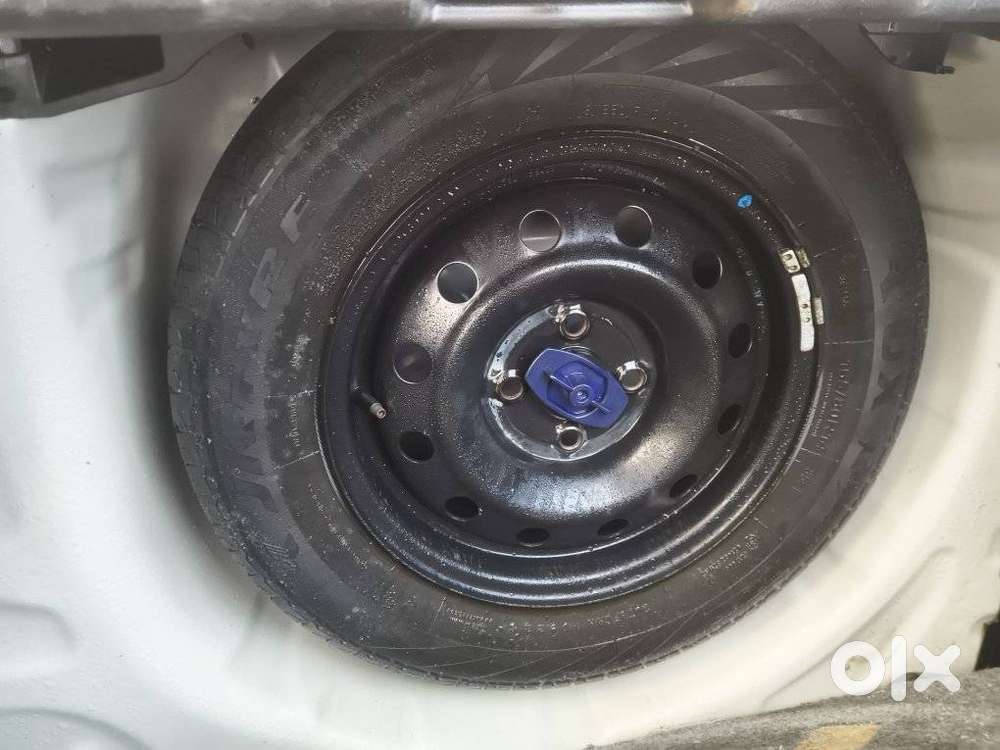 Maruti Suzuki Swift Vxi + Manual, 2022, Petrol