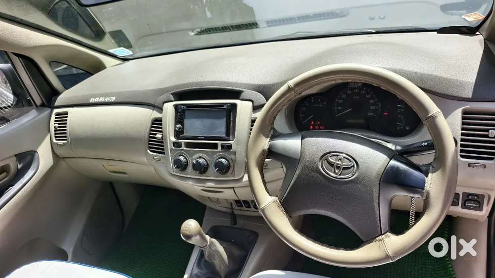 Toyota Innova 2012 Diesel Well Maintained
