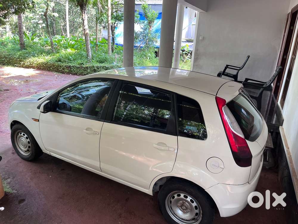 Ford Figo 1.2 Petrol 2012