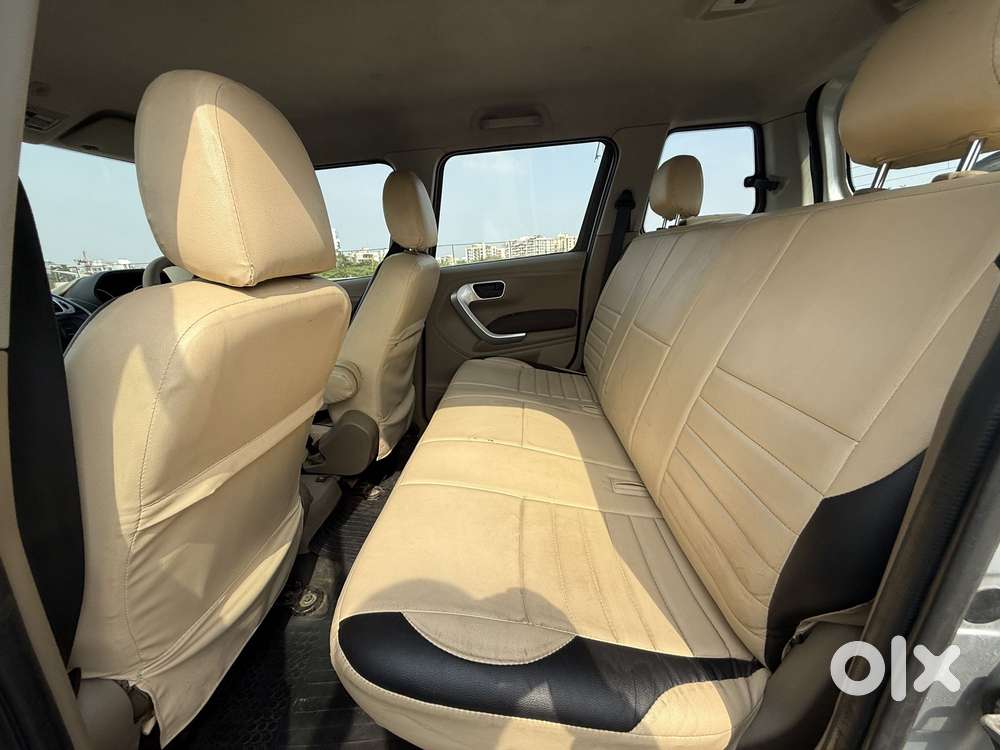 Mahindra Tuv 300 T8 Plus Amt, 2018, Diesel