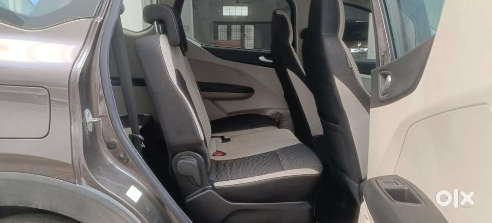 Renault Triber Rxz, 2022, Petrol