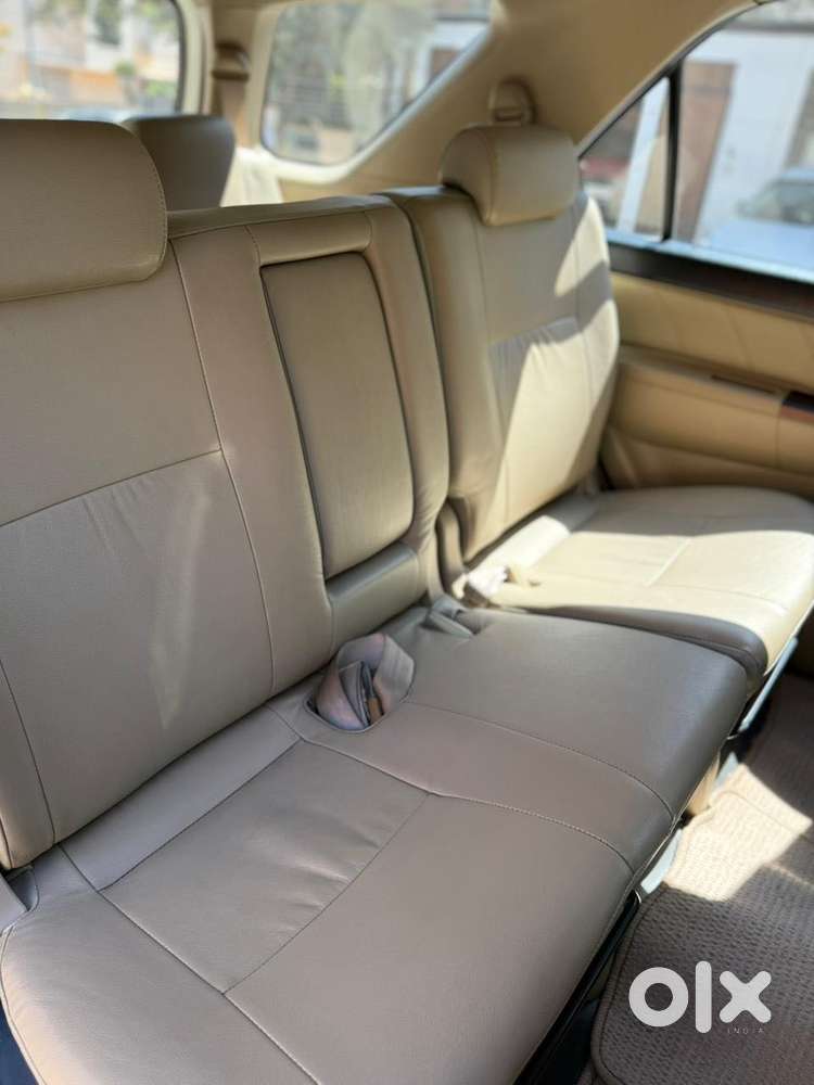 Toyota Fortuner 4x2 Manual, 2015, Diesel