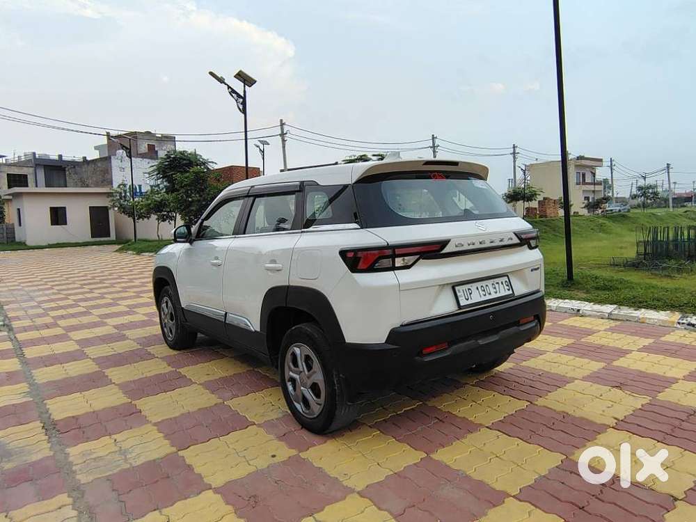 Maruti Suzuki Brezza 1.5 Lxi Smart Hybrid, 2023, Petrol