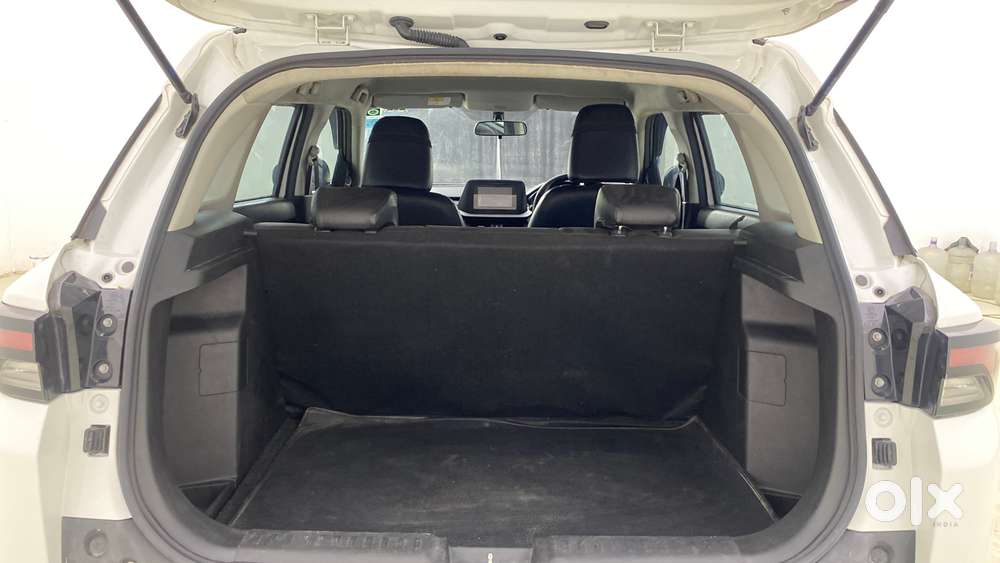 Maruti Suzuki Vitara Brezza 1.5 Vxi At, 2023, Petrol