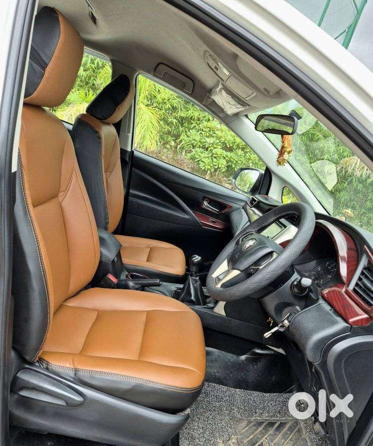 Toyota Innova Crysta 2.4 G Mt, 2016, Diesel