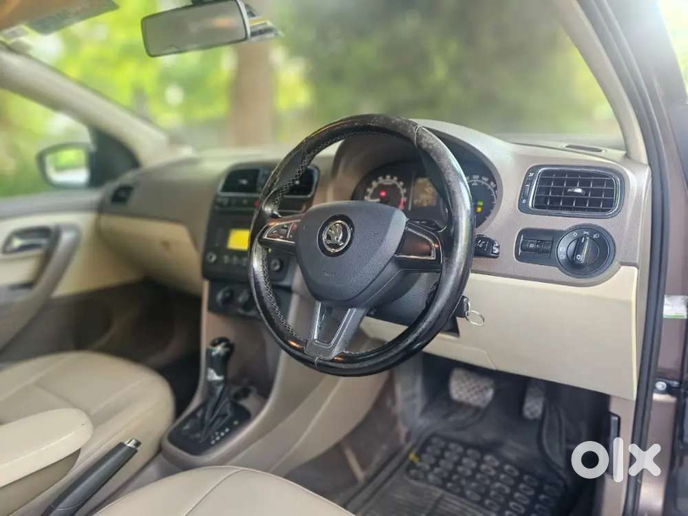 Skoda Rapid 1.6 Ambition 2015
