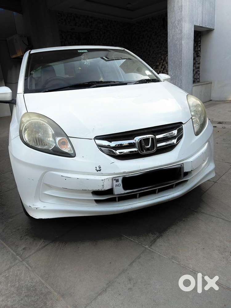 Honda Amaze 2014 Petrol Well Maintained