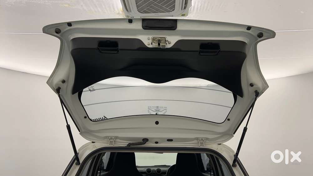 Maruti Suzuki Swift 1.3 Lxi, 2020, Petrol