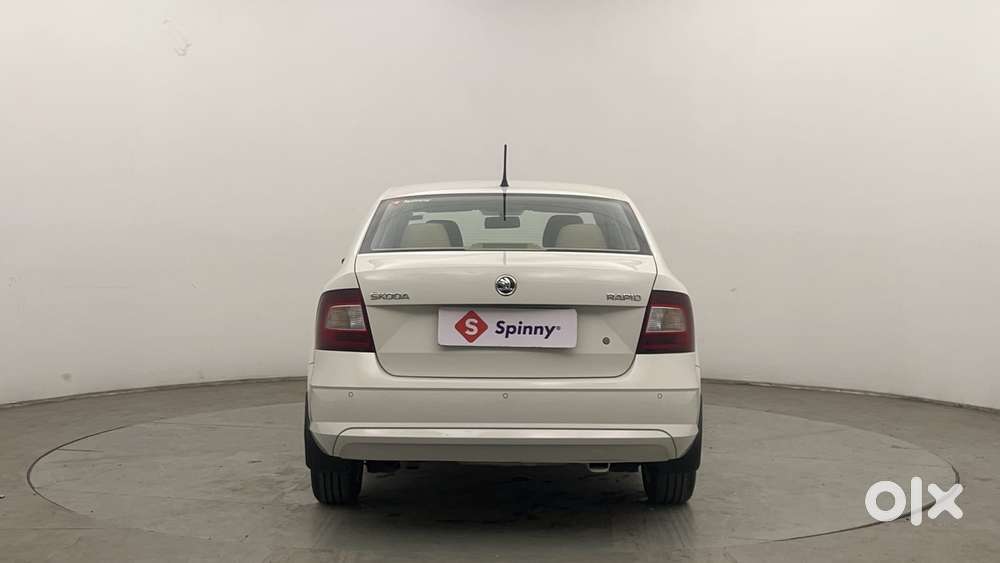 Skoda Rapid 1.0 Ambition Tsi, 2021, Petrol