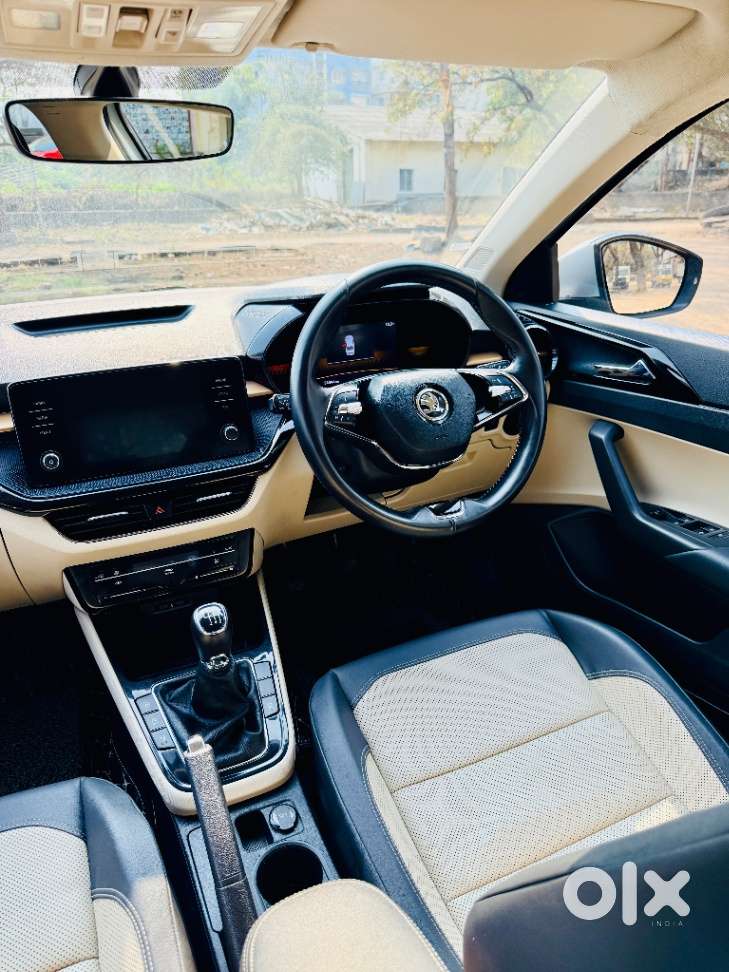 Skoda Slavia 1.0 Tsi Style, 2022, Petrol