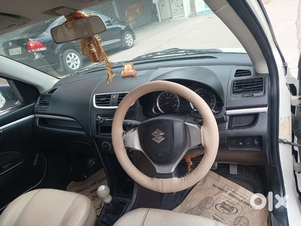 Maruti Suzuki Swift Vxi 1.2 Abs Bs-iv, 2012, Petrol