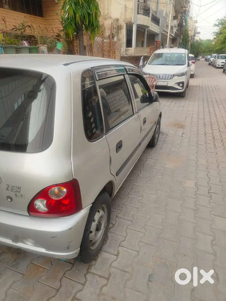 Maruti Suzuki Zen Estilo 2005