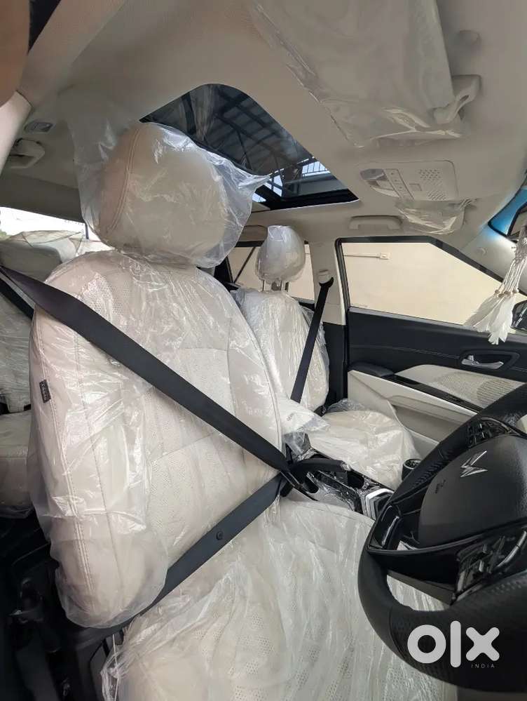 Sky Roof, Good Infotainment System