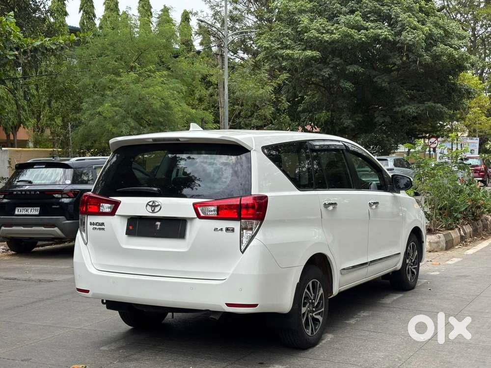 Toyota Innova Crysta [2020-ongoing] 2.4 Gx At 7 Str, 2022, Diesel