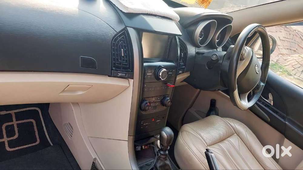 Mahindra Xuv500 W10 2016 Diesel Well Maintained