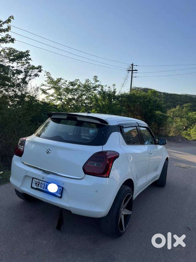 Maruti Suzuki Swift Vxi + Manual, 2022, Petrol