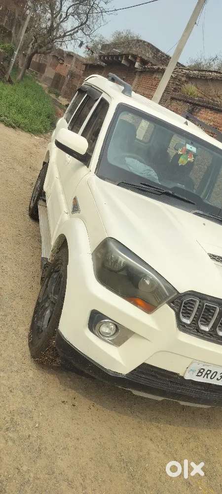 Mahindra Scorpio 2015 Ke Last Month Ka Hain