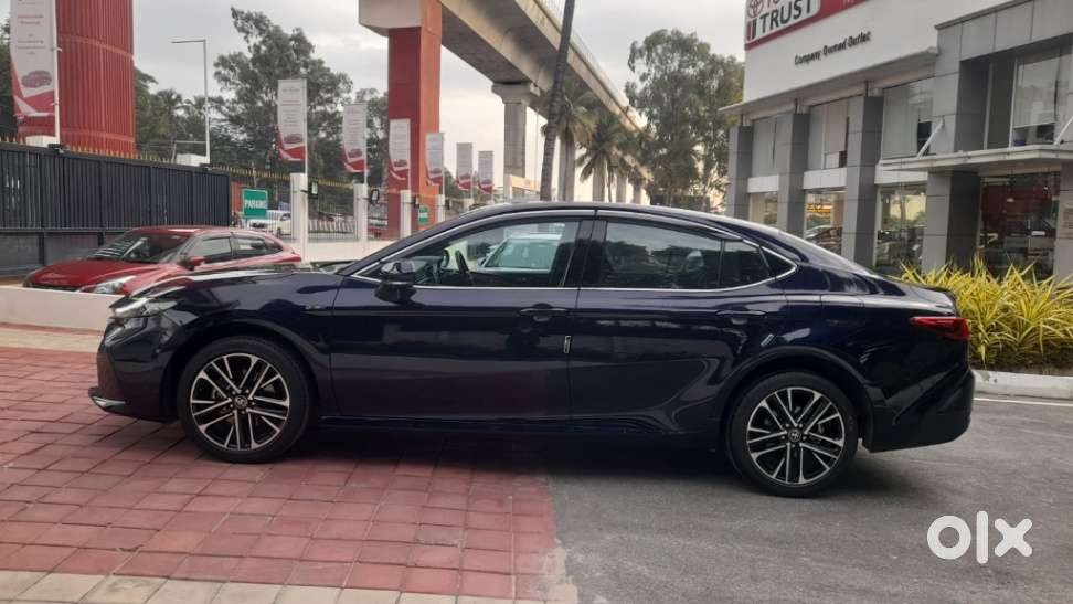 Toyota Camry Hybrid, 2025, Petrol