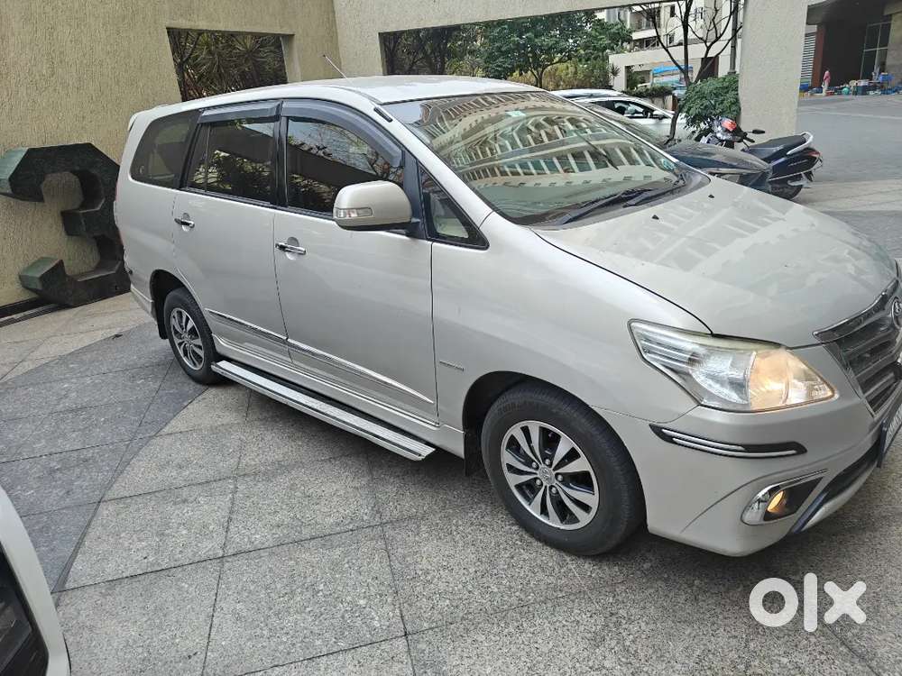 Toyota Innova 2015 Diesel 124800 Km Driven