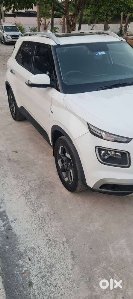 Hyundai Venue Sx Dual Tone Turbo, 2019, Petrol