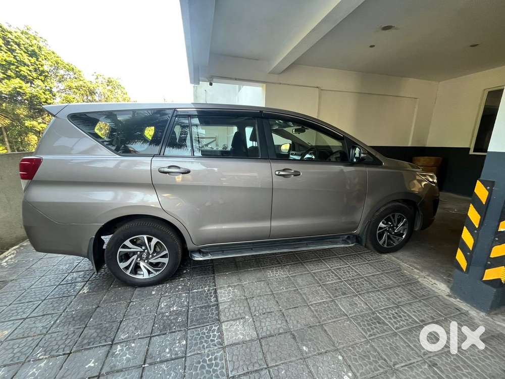 Toyota Innova Crysta 2022 Diesel 42000 Km Driven