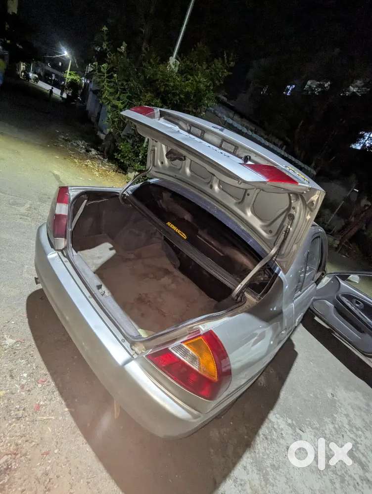 Mitsubishi Lancer 2.0 Gld 2002