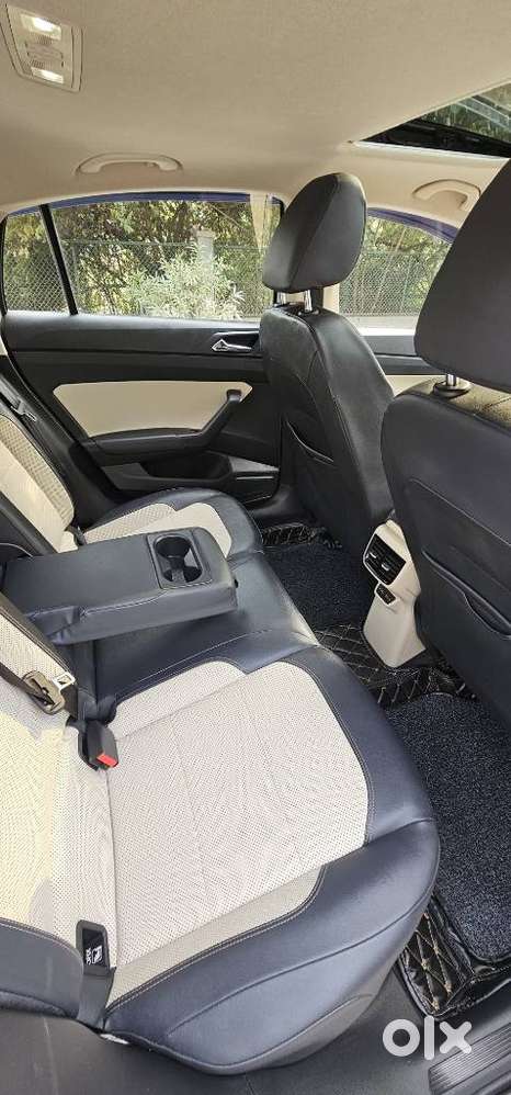 Skoda Slavia Style 1.5l Tsi Mt, 2022, Petrol