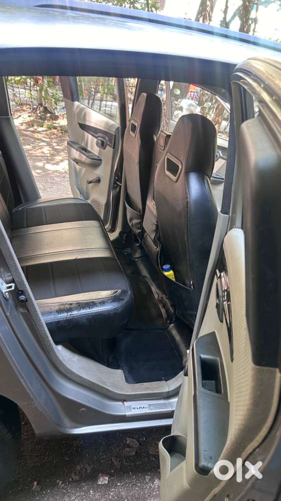 Mahindra Kuv 100 2016
