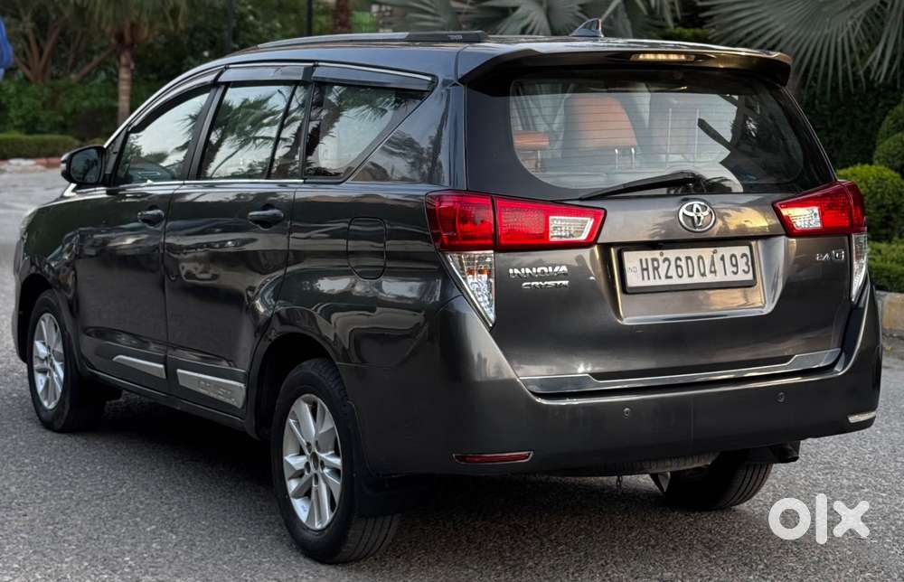 Toyota Innova Crysta 2.4 G Plus Mt 8 Str, 2018, Diesel