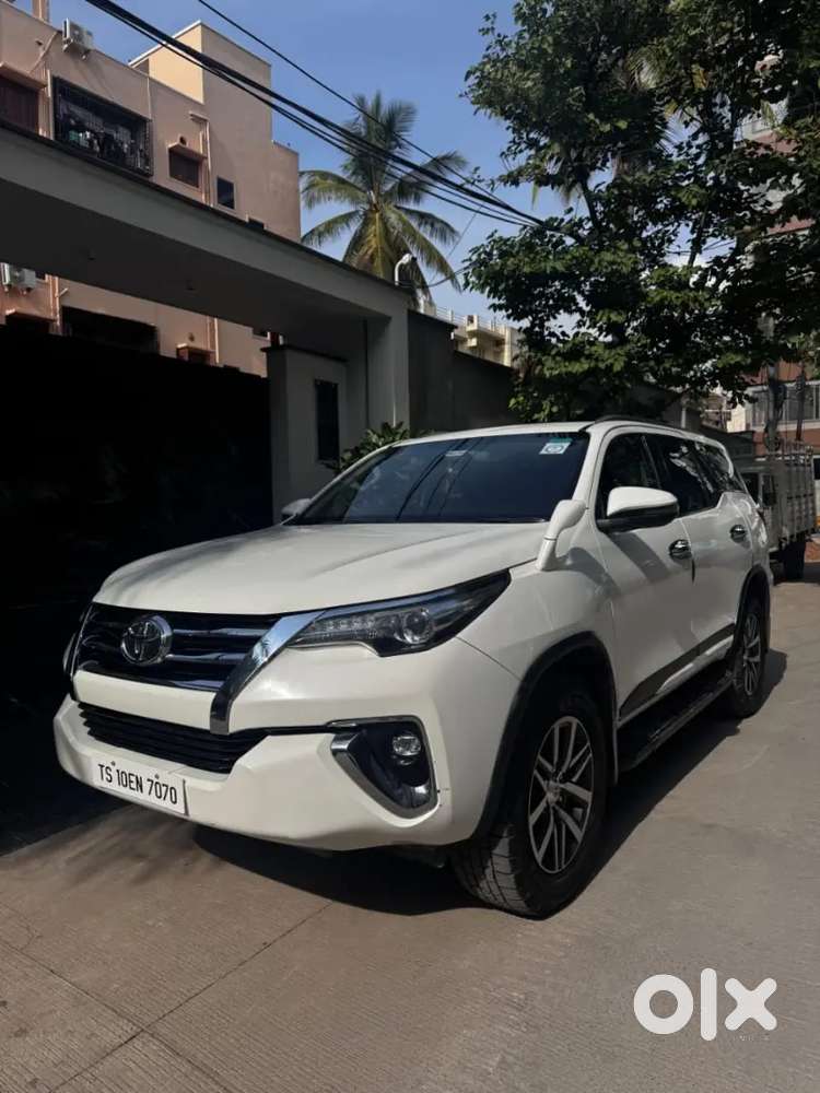 Toyota Fortuner Auto 4×4  Shrm Track Non Accident New Tyres N Battery