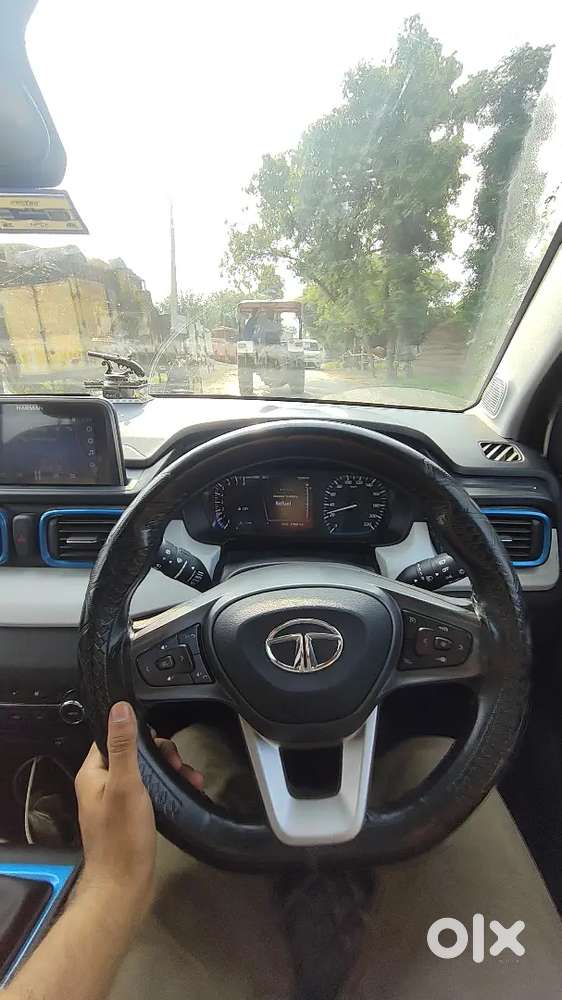 Tata Punch 1.2 Revotron Petrol Manual 2023