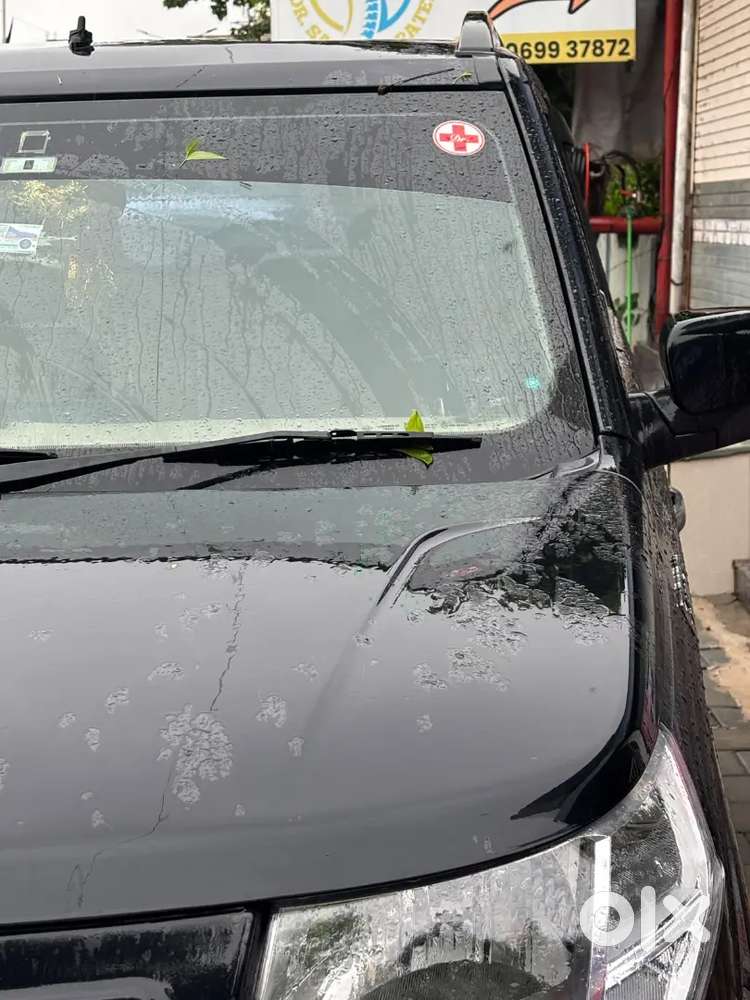 Mahindra Tuv 300 2017 Well Maintained Doctor Owned Car