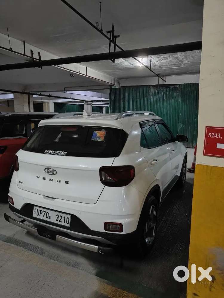 Hyundai Venue 2020 Sx 1.5 1st Owner